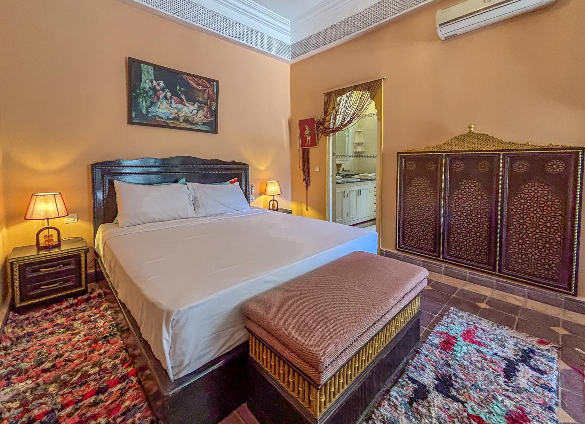 Le Bleu House Bed & Breakfast Sidi Abdallah Ghiat ภายนอก รูปภาพ