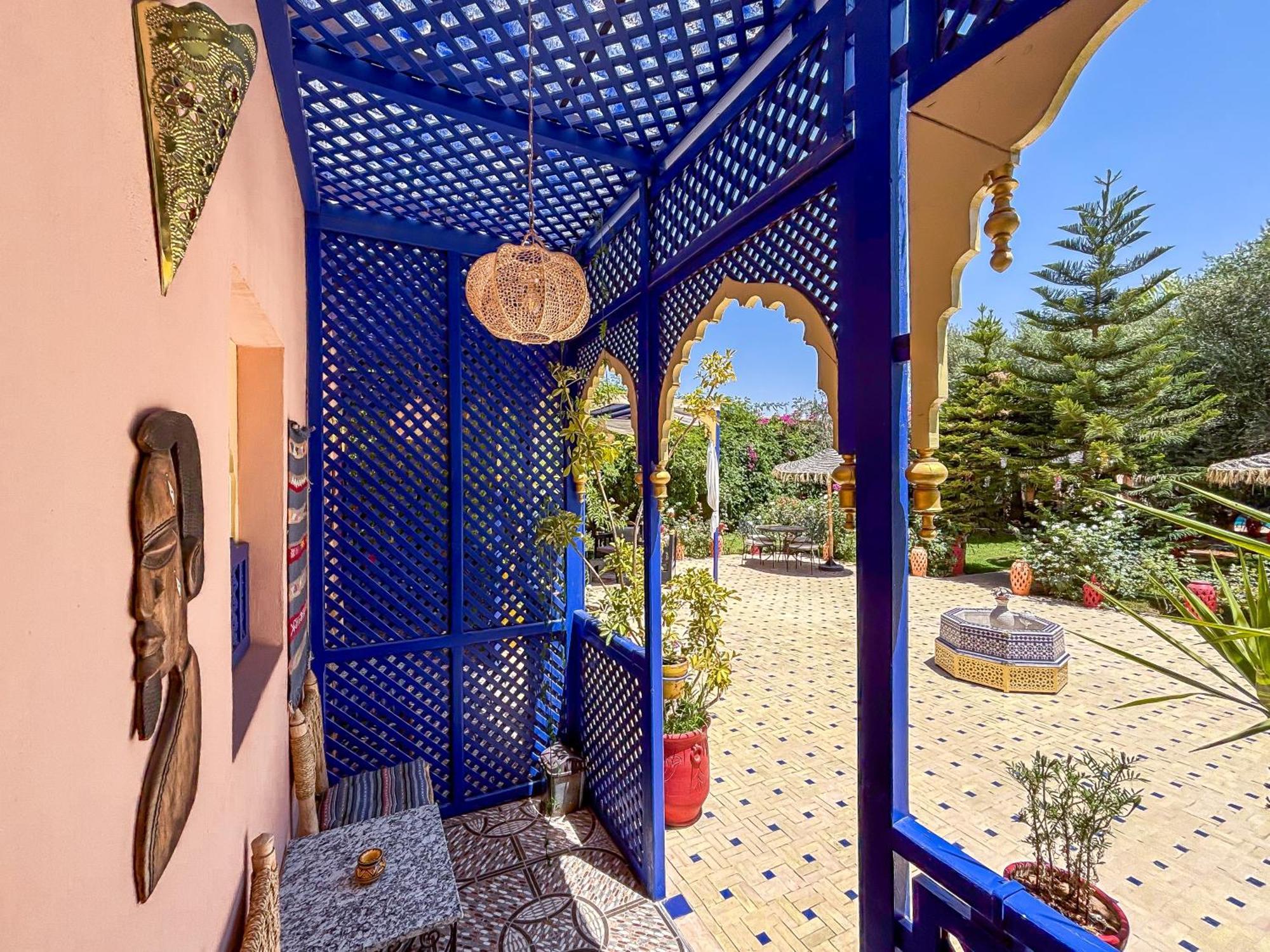 Le Bleu House Bed & Breakfast Sidi Abdallah Ghiat ภายนอก รูปภาพ