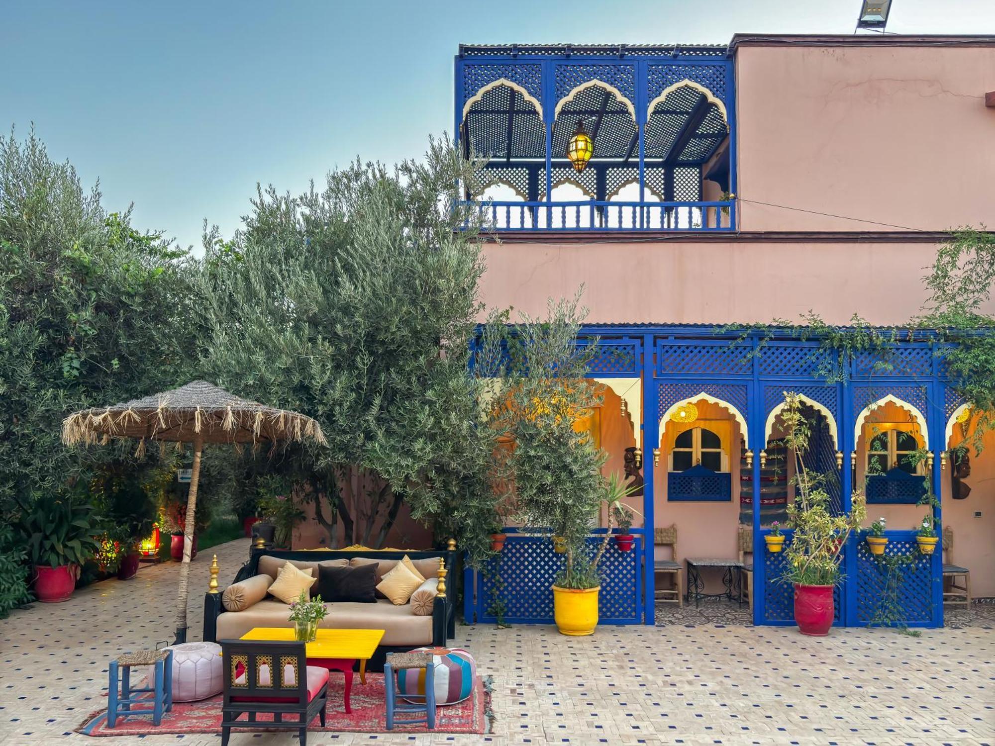 Le Bleu House Bed & Breakfast Sidi Abdallah Ghiat ภายนอก รูปภาพ