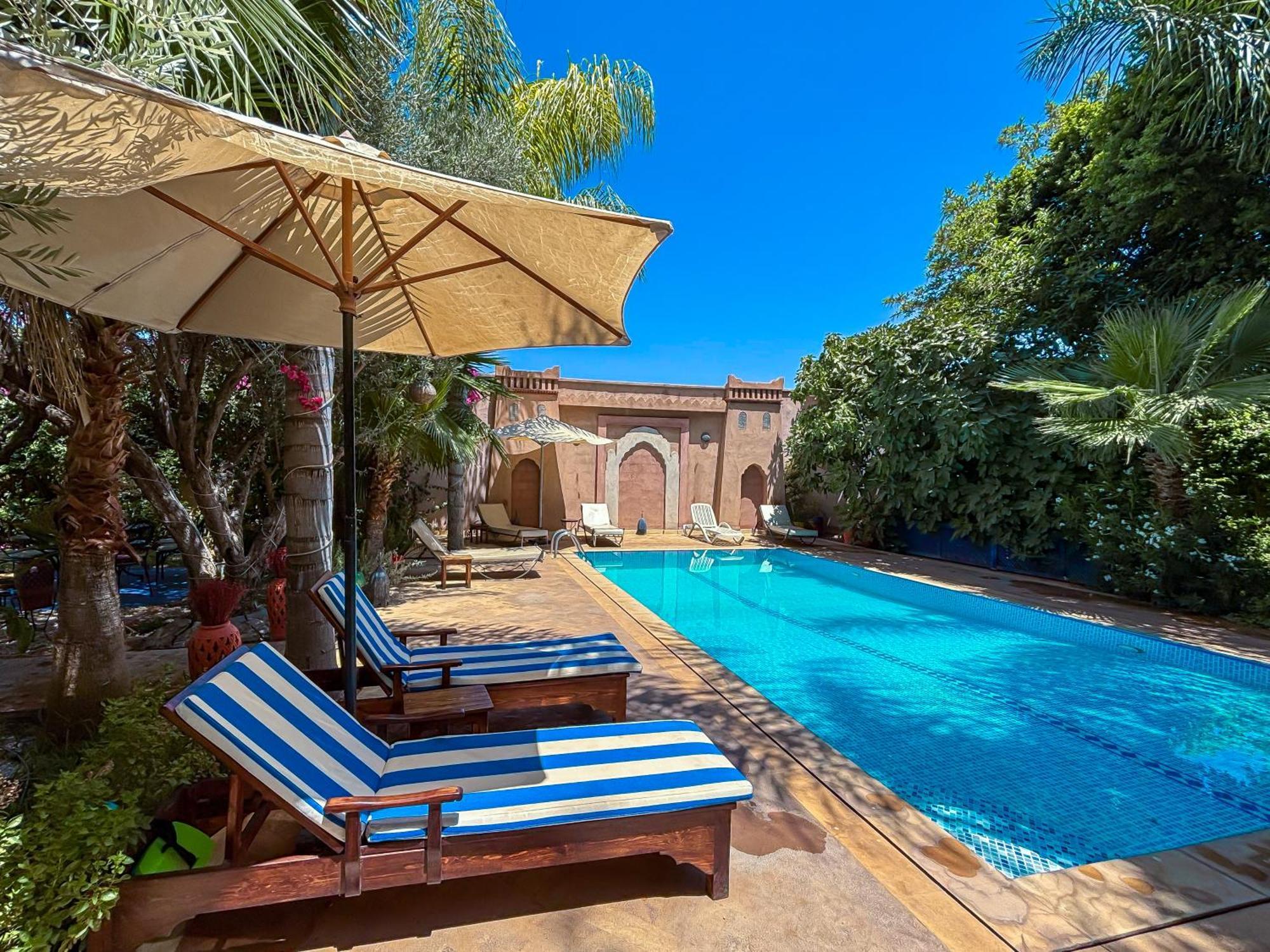 Le Bleu House Bed & Breakfast Sidi Abdallah Ghiat ภายนอก รูปภาพ