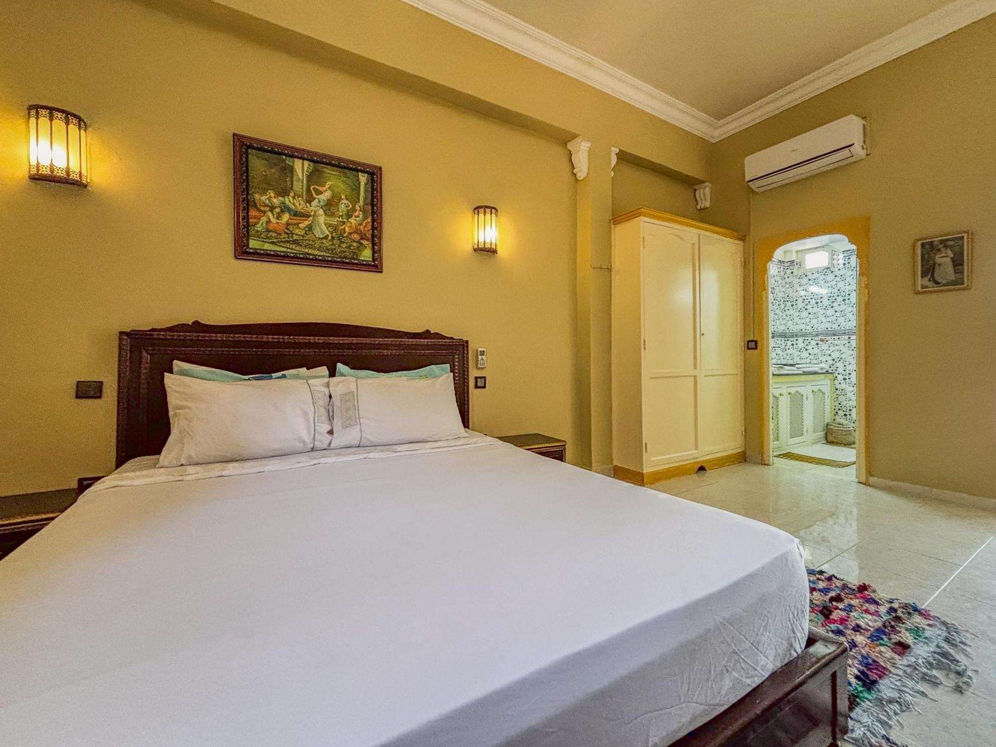 Le Bleu House Bed & Breakfast Sidi Abdallah Ghiat ภายนอก รูปภาพ